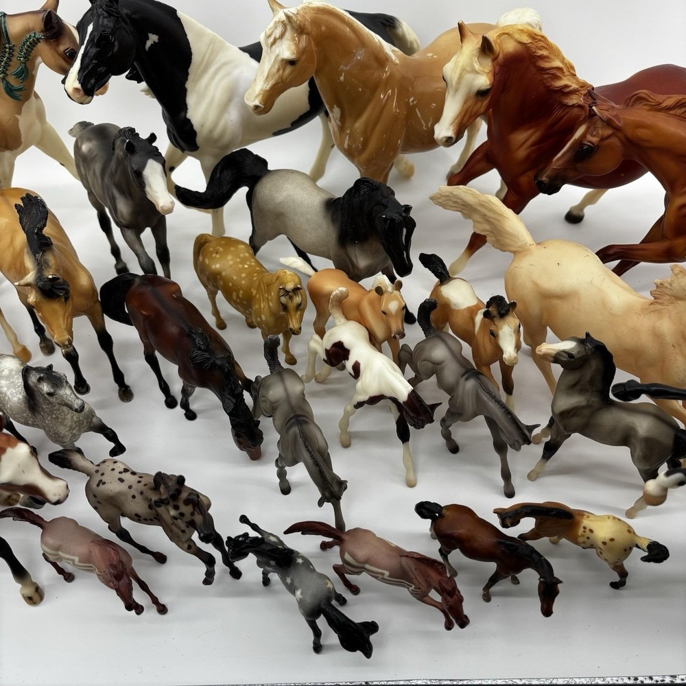 Lot Of 31 Play or Display Traditional Breyer Horses Toys